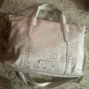 FOSSIL SKYLAR Satchel crossbody cream w/gold handbag. NWOT. Removable strap